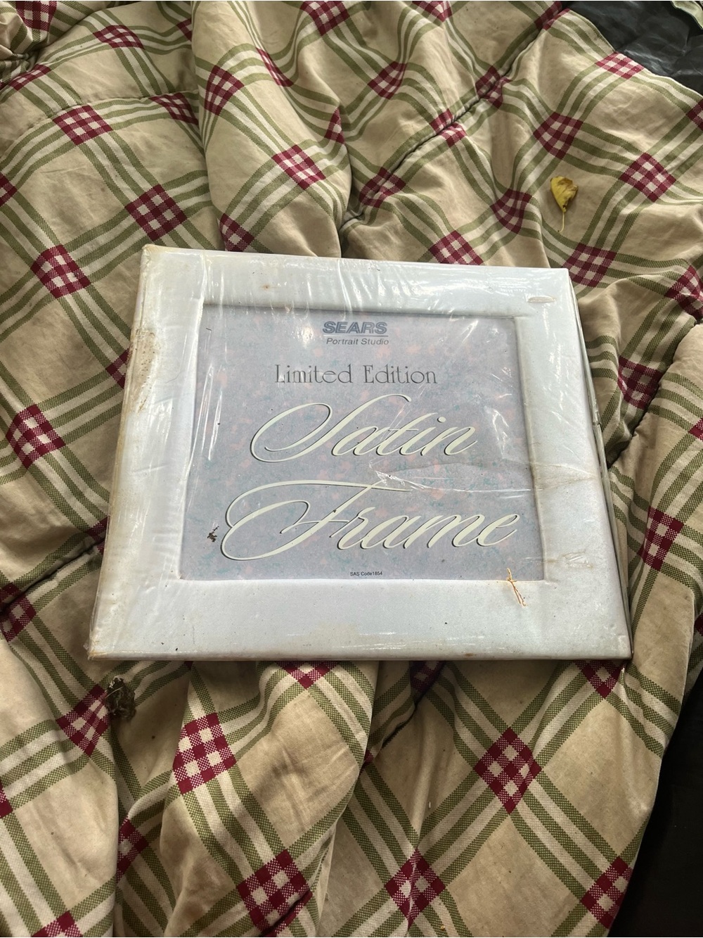 Sears Satin Frame Limited Edition - White